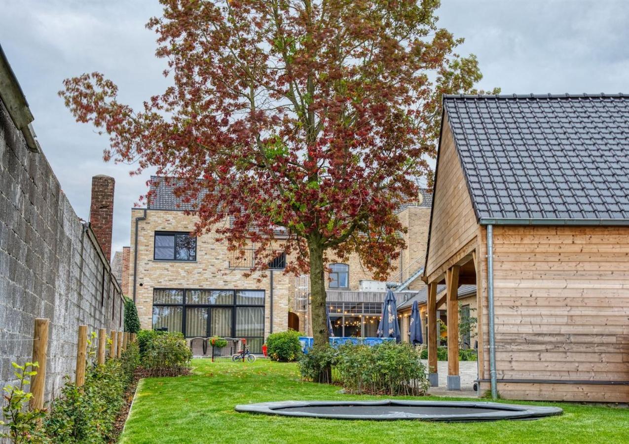 Oud Gemeentehuis Poelkapelle Exterior photo